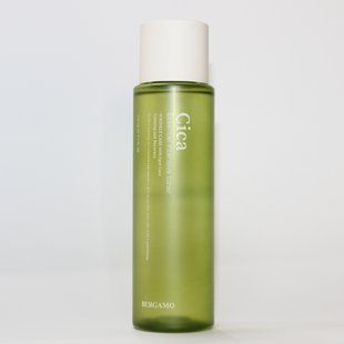 Заспокійливий тонер для обличчя з центелою Bergamo Cica Essential Intensive Skin Toner, 210 мл bergamo-04 фото